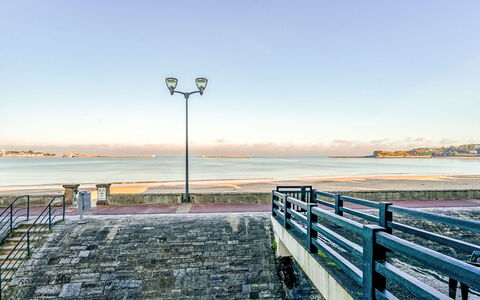 Saint-Jean-De-Luz 477: Azul, Agua, Horizonte, Mar, Costeras Y Los Accidentes Geográficos Oceánico, Pasarela, Costa, Mañana, Oceano, Luz De Sol