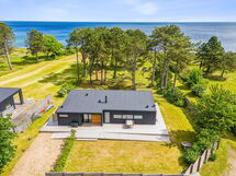 Herlugh - 10M from the Sea