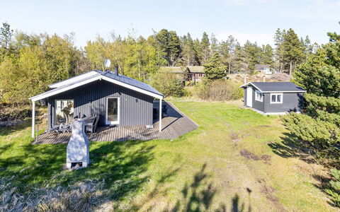 Dwerg - 500M from the Sea: Mueble, Diseño De Interiores, Sofá, Piso, Suelo, Sala, Habitación, Mesa, Silla, Departamento