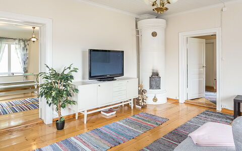Lehtola: Madera, Piso, Suelo, Mueble, Suelos De Madera, Diseño De Interiores, Litera, Habitación, Manchas De Madera, Madera Dura