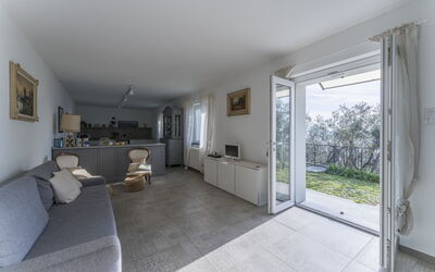 Apartment With Sea View, Private Garden, Bogliasco