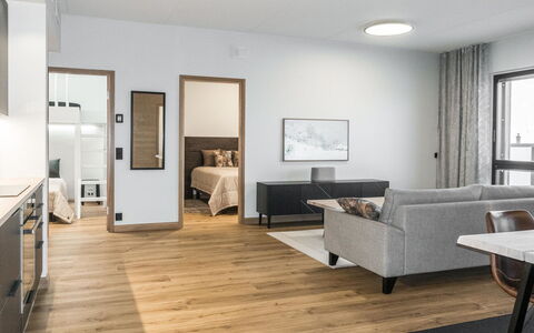 Villa Jääpolte: Balcón, Departamento, Sombra, Vaso, Condominio, Pretil, Porche, La Luz Del Día, Cubierta, Mueble Para Exteriores
