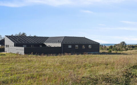 Fridhild - 1.5Km from the Sea: Casa, Casa, Puerta, Techo, Cabaña, Inmuebles, Jardín, Sombra, Vía Muerta, Yarda