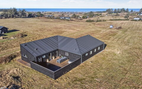 Fridhild - 1.5Km from the Sea: Casa, Casa, Puerta, Techo, Cabaña, Inmuebles, Jardín, Sombra, Vía Muerta, Yarda