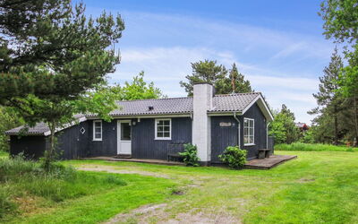 Ylvi - 2.8Km from the Sea
