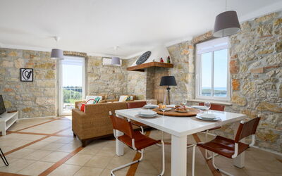 Alojamiento:&nbsp;Seaview Marina 105.2