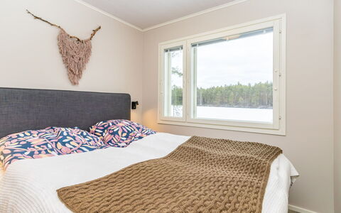 Lumpeenranta: Madera, Habitación, Cama, Suelo, Lecho, Marco De La Cama, Sábana, Linos, Almohada, Madera Dura