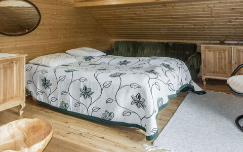 Käpylä: Mueble, Diseño De Interiores, Piso, Suelo, Mesa, Techo, Cocina Y Comedor Mesa, Encendiendo, Silla, Casa