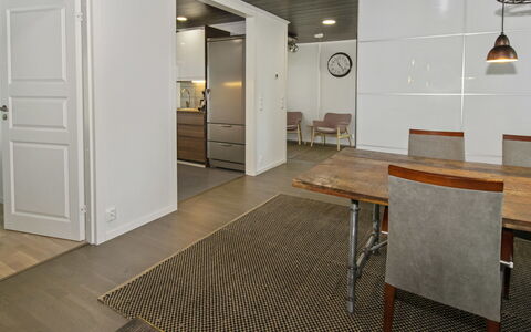 Liisan Ranta: Mueble Para Exteriores, Arbusto, Casa, Mesa Al Aire Libre, Mueble, Casa, Jardín, Césped, Patio Interior, Inmuebles