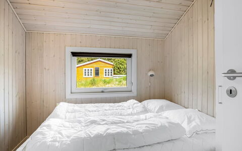 Ubbe - 800M from the Sea: Madera, Habitación, Casa, Cama, Techo, Madera Dura, Tablón, Manchas De Madera, Lecho, Cuarto De Troncos