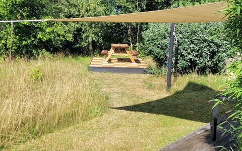 Bonde - 800M to the Fjord: Sombra, Jardín, Césped, Patio Interior, Paisajismo, Yarda, Tablón, Estructura Al Aire Libre