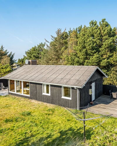 Swenki - 700M from the Sea