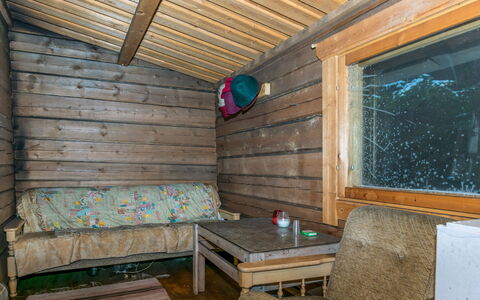 Villa Kipinä: Mueble, Diseño De Interiores, Piso, Suelo, Mesa, Techo, Cocina Y Comedor Mesa, Encendiendo, Silla, Casa