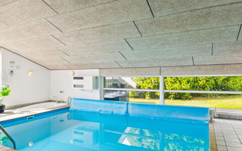 Katharine - 175M from the Sea: Madera, Casa, Porche, Cubierta, Madera Dura, Techo, Manchas De Madera, Suelos De Madera, Eco Hotel