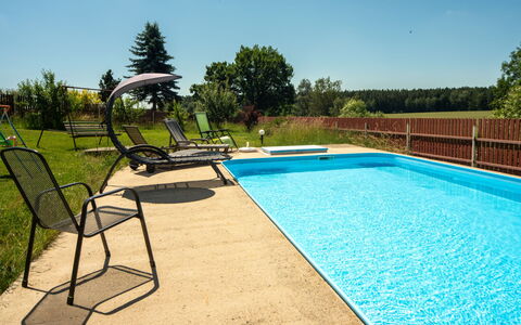 Filip: Azul, Piscina, Mueble Para Exteriores, Material Compuesto, Ocio, Recurso, Sombra, Jardín, Eco Hotel, Paisajismo