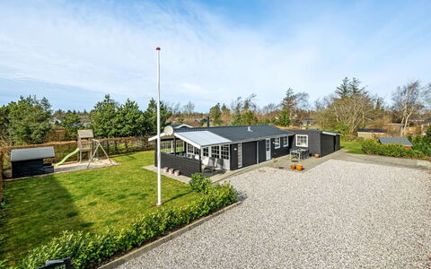 Ludvika - 300M to the Fjord: Madera, Techo, Arquitectura, Casa, Casa, Cabaña, Vía Muerta, Madera Dura, Pendiente, Inmuebles