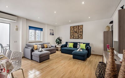 Cristal Vip Properties