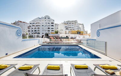 Cristal Vip Properties