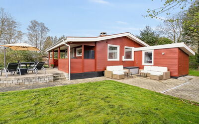 Safina - 100M from the Sea