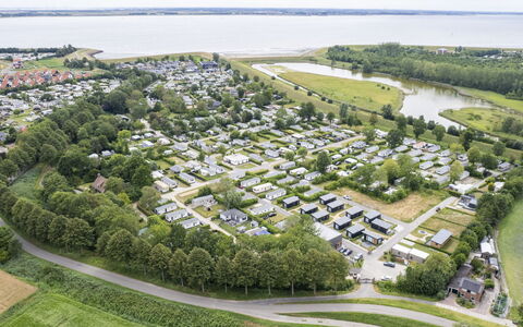 De Noordzee: Arbusto, Casa, Cabaña, Cobertura Del Suelo, Jardín, Edificios Del Jardín, Vía Muerta, Inmuebles, Césped, Yarda