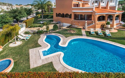 Vera Vip Properties