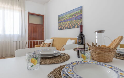Casa Rivamare: Mesa, Vajilla, Mueble, Propiedad, Vajilla, Manteles, Textil, Diseño De Interiores, Madera, Plato