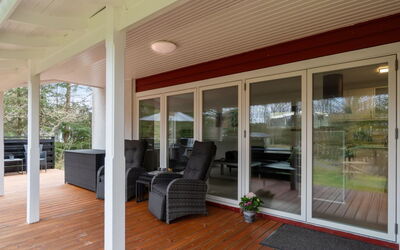 Betti - 700M from the Sea