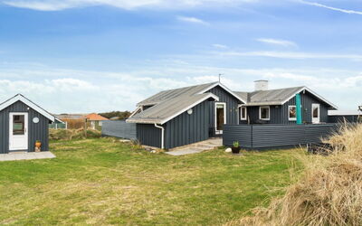 Dolores - 200M from the Sea