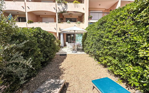 Le Plein Soleil: Arbusto, Yarda, Sombra, Paisajismo, Cobertura, Balcón, Hacienda
