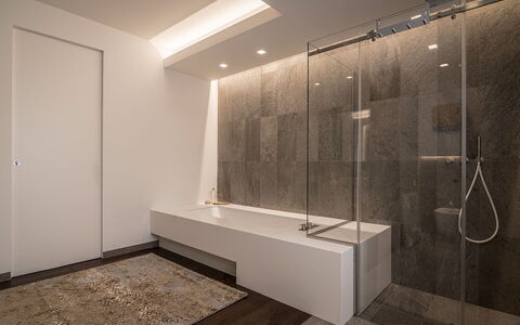Stima Home, Padova, Pool, Ac: Edificio, Arreglo De Tubería, Madera, Diseño De Interiores, Suelo, Piso, Baño, Grifo, Arte, Alcachofa De La Ducha