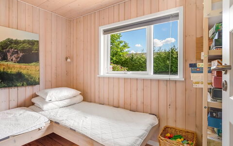 Anca - 450M from the Sea: Madera, Habitación, Casa, Manchas De Madera, Madera Dura, Tablón, Puerta, Cama, Suelos De Madera, Lecho