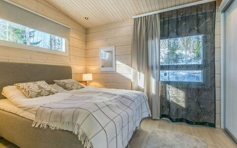 Villa Luoto: Madera, Piso, Diseño De Interiores, Suelo, Techo, Habitación, Habitación, Suelos De Madera, Cama, Madera Dura