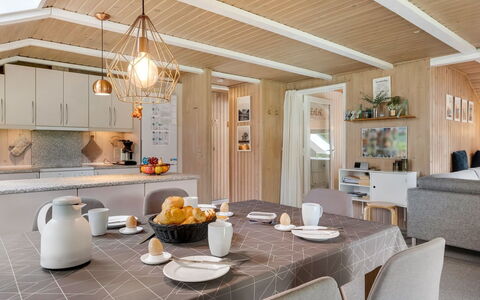 Annaline - 10Km from the Sea: Diseño De Interiores, Mueble, Madera, Piso, Techo, Lámpara, Cocina, Habitación, Suelo, Mostrador