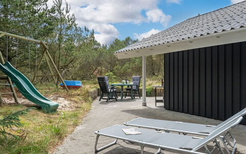 Jannick - 1.5Km from the Sea: Madera, Techo, Arquitectura, Casa, Casa, Cabaña, Vía Muerta, Madera Dura, Pendiente, Inmuebles