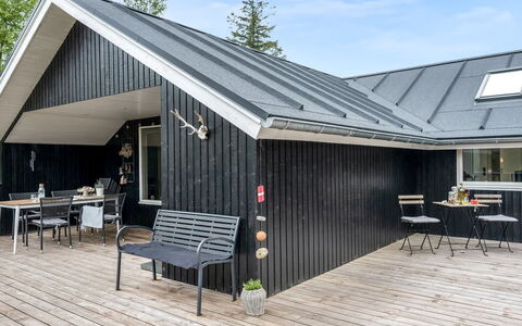 Meinolf - 2Km from the Sea