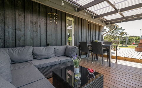 Selima - 300M from the Sea: Madera, Techo, Arquitectura, Casa, Casa, Cabaña, Vía Muerta, Madera Dura, Pendiente, Inmuebles