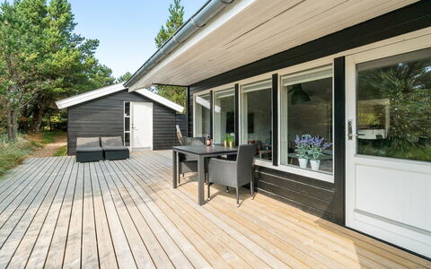 Solgunn - 900M from the Sea: Madera, Techo, Arquitectura, Casa, Casa, Cabaña, Vía Muerta, Madera Dura, Pendiente, Inmuebles