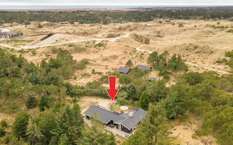 Taneli - 2.2Km from the Sea: Techo, Casa, Barrio Residencial, Casa, Inmuebles, Cabaña, Diseño