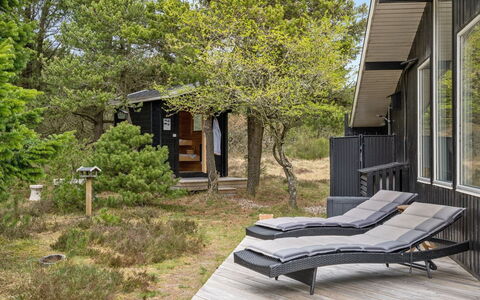 Taneli - 2.2Km from the Sea: Techo, Casa, Barrio Residencial, Casa, Inmuebles, Cabaña, Diseño