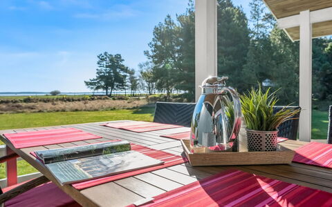 Eltje - 4Km from the Sea: Casa, Techo, Casa, Cabaña, Cobertizo, Edificios Del Jardín, Vía Muerta, Yarda, Cuarto De Troncos, \Choza