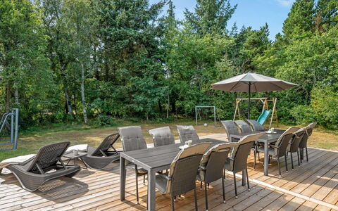 Liviana - from the Sea: Mueble, Mueble Para Exteriores, Silla, Mesa Al Aire Libre, Madera Dura, Sombra, Cubierta, Jardín, Eco Hotel, Patio