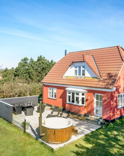 Thorlak - 1Km from the Sea