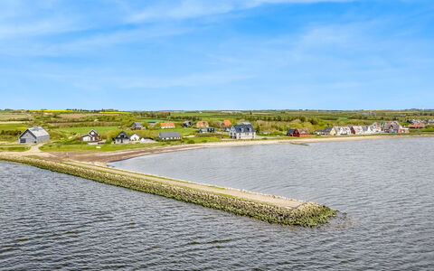 Edvardsine - 20M to the Fjord: Hierba, Pradera, Paisaje, Ecorregión, Llanura, Planta De La Comunidad, El Terreno Del Lote, Mueble Para Exteriores, Pradera, Shrubland