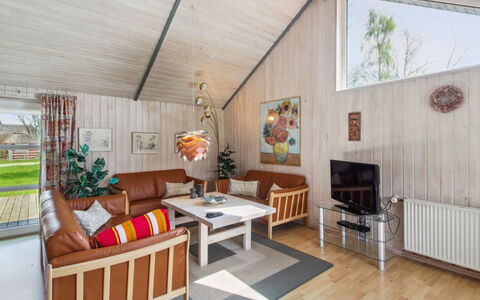 Carit - 80M from the Sea: Inmuebles, Sombra, Entrada De Coches, Casa De Campo