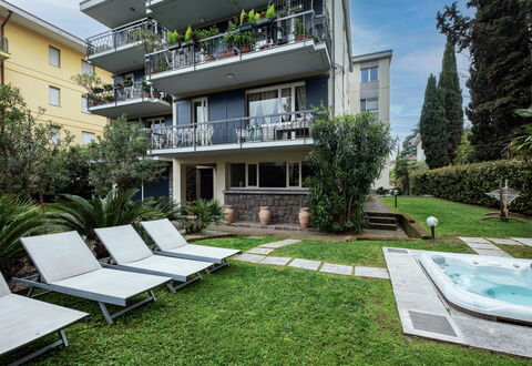 Dal Molin Apartment, Garda Lake, Ac, Fitness, Jacu: Planta, Edificio, Ventana, Diseño De Interiores, Arquitectura, Sombra, Diseño Urbano, Condominio, Barrio Residencial, Casa