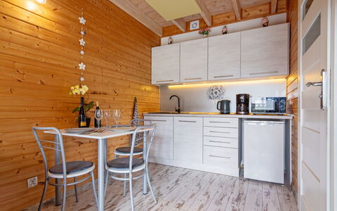 Nemo: Madera, Piso, Diseño De Interiores, Suelo, Suelos De Madera, Mueble, Cocina, Mostrador, Manchas De Madera, Habitación