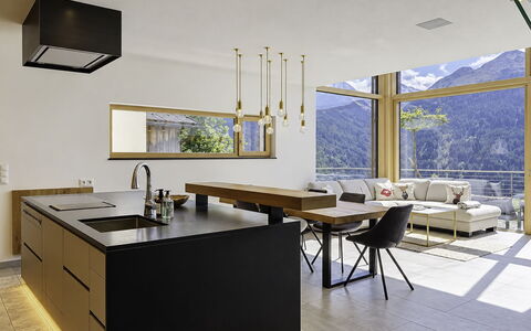 Skyline Retreat: Mueble, Diseño De Interiores, Piso, Suelo, Madera, Lámpara, Mostrador, Cocina, Mesa, Techo