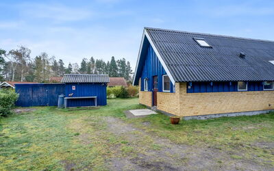 Fredger - 450M from the Sea