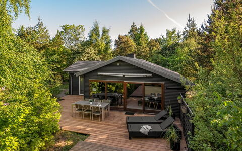 Hilde - 350M to the Fjord: Madera, Techo, Arquitectura, Casa, Casa, Cabaña, Vía Muerta, Madera Dura, Pendiente, Inmuebles