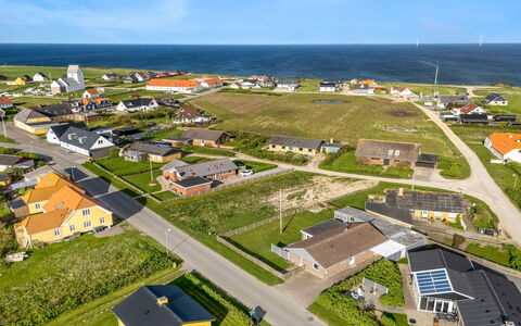 Mads - 400M from the Sea: Barrio Residencial, Vista Panorámica, Paisaje, Fotografía Aérea, Barrio, Casa, Suburbio, Techo, El Terreno Del Lote, Casa